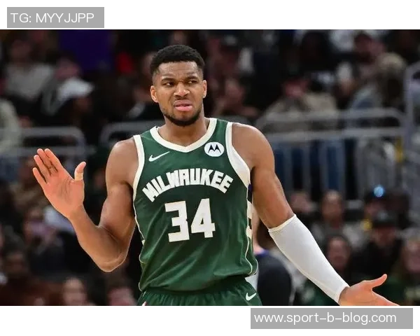 字母哥本赛季出战697分钟狂砍700分展现狠劲实力